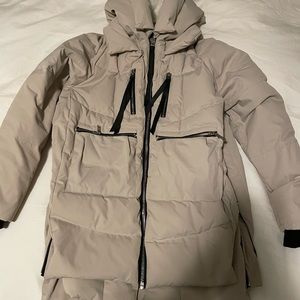 “Amazon coat” Orolay puffer jacket in tan